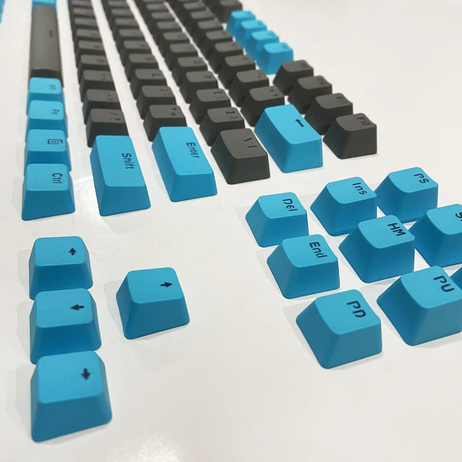 104 Doubleshot OEM PBT Keycaps (Navy)