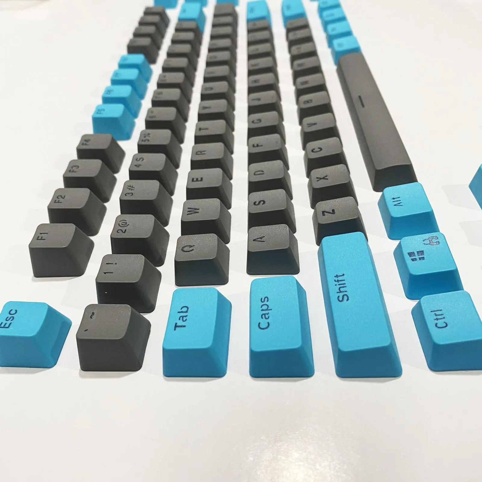 104 Doubleshot OEM PBT Keycaps (Navy)