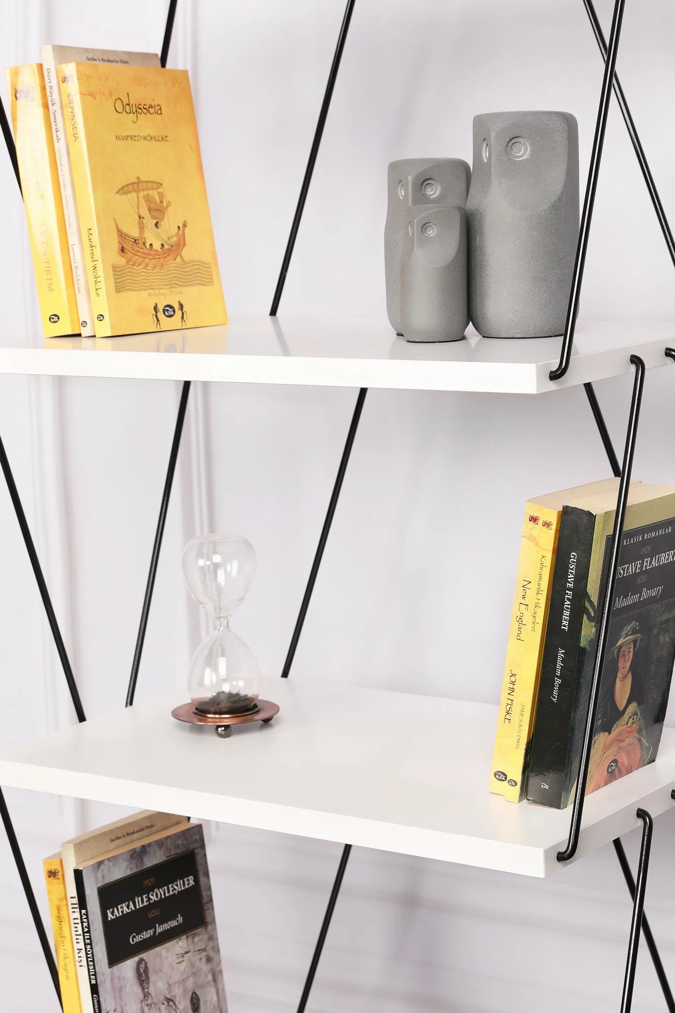 Bookshelf Balaban - White