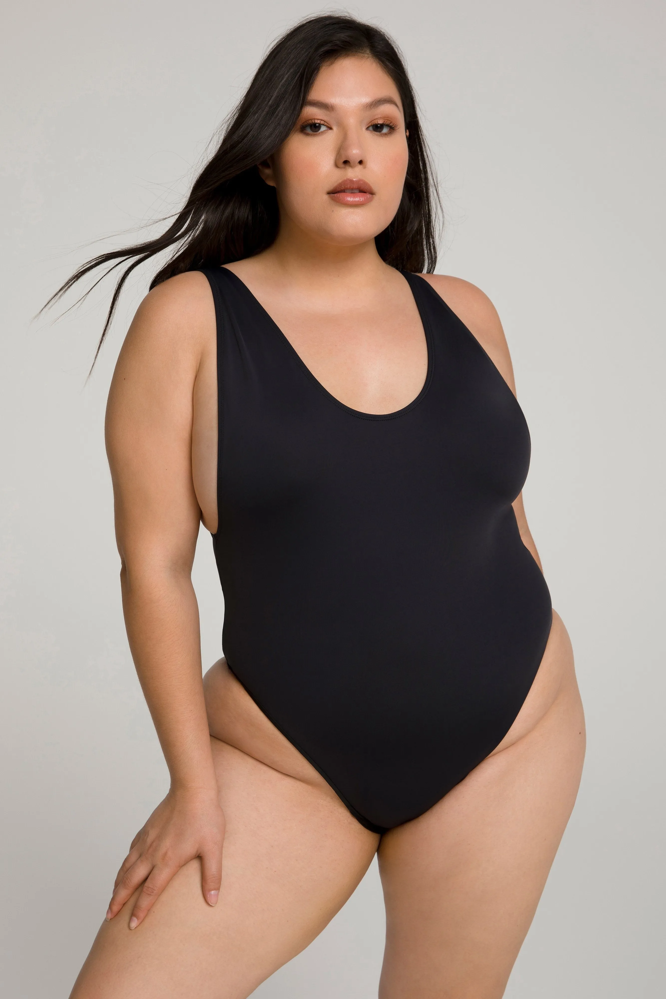 LAYOUT ONE-PIECE | BLACK001